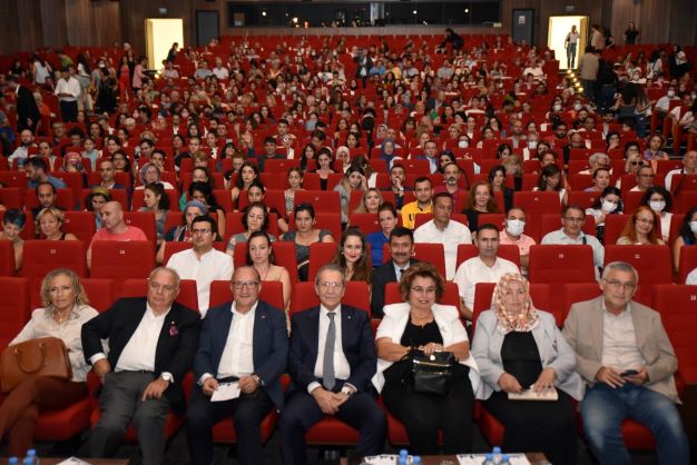 KSO Oda Orkestrası ayakta alkışlandı