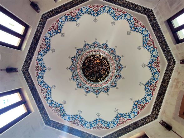 Gölcük’ün Adını, Sanat Tarihine Yazdıracak "Sultan Baba Mescidi" Tamamlandı