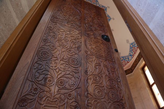 Gölcük’ün Adını, Sanat Tarihine Yazdıracak "Sultan Baba Mescidi" Tamamlandı