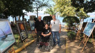 Üç Sanatçının Resimleri Değirmendere'de Sergiye Dönüştü