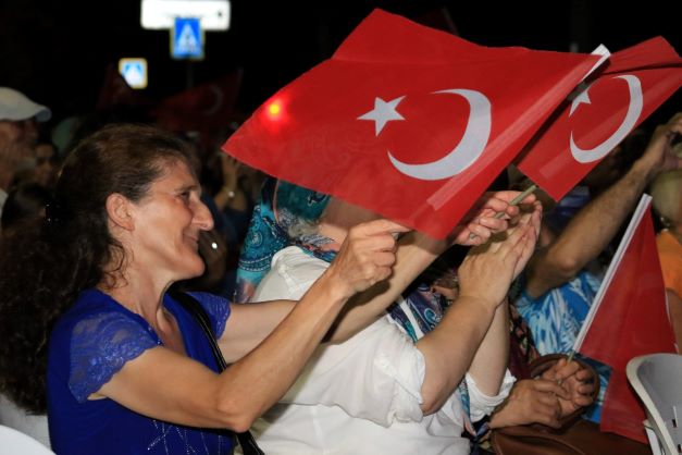 Usta Çı-Rock konseriyle geçmişe yolculuk yaptılar