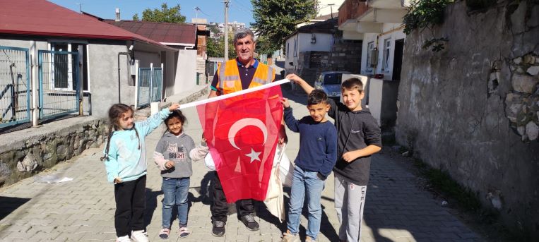 Dilovası, Türk Bayrakları ile donatıldı