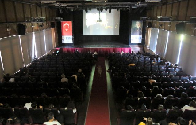 Karınca Filmi'ne Gölcük'te Büyük İlgi