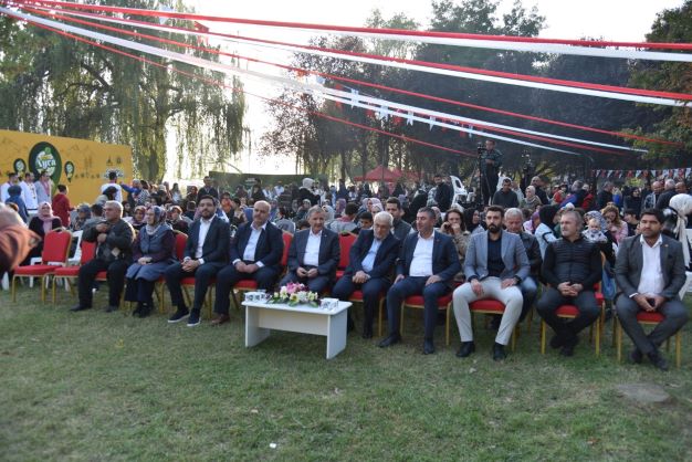 Kartepe'de Türkiye'nin En Güzel Ayvaları Yarıştı