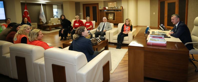 100 bin fidanı toprakla buluşturacağız