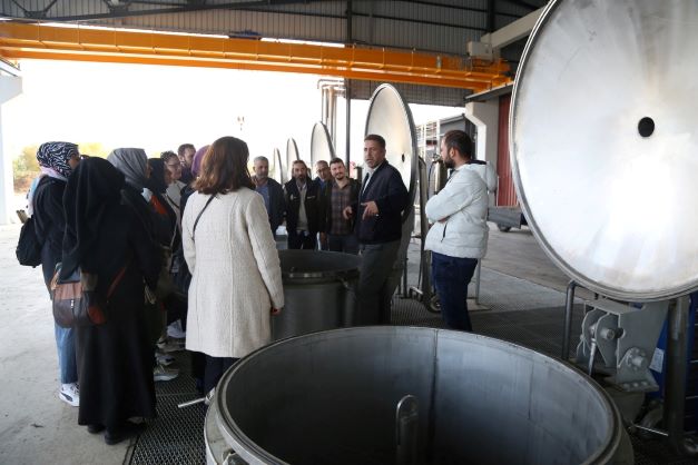 Aromatik bitki kursları KO-MEK’te