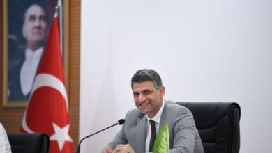 O’nun bıraktığı mirasa sahip çıkmak ve korumak için azimle çalışıyoruz.