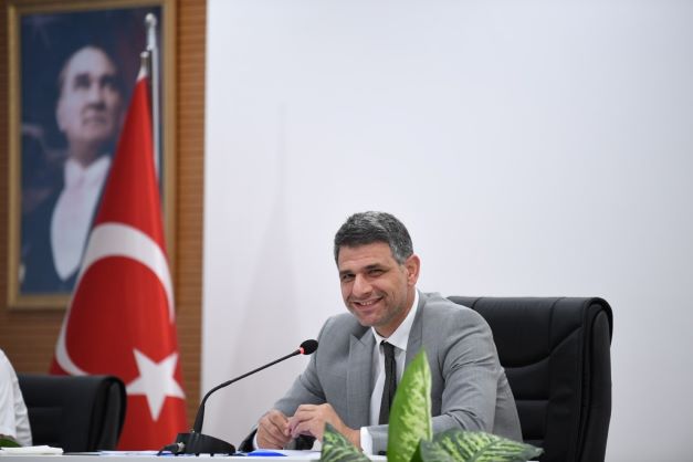 O’nun bıraktığı mirasa sahip çıkmak ve korumak için azimle çalışıyoruz.