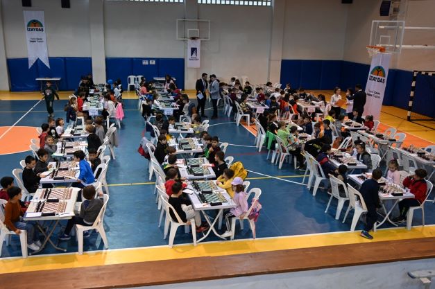 Yeşil Satranç bu kez Marmara’daki satranç severleri İZAYDAŞ ile Kocaeli’de buluşturdu