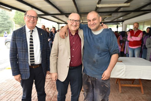 Bizimköy’de dayanışma ve sevgi ile engeller kalkıyor