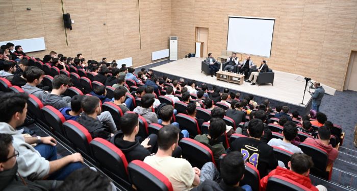 Gençlerden Kocaman'a Sevgi Seli