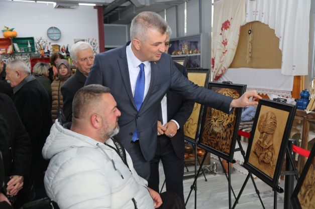Ahşap Yakma Sanatının Birbirinden Güzel Eserleri Bu Sergide