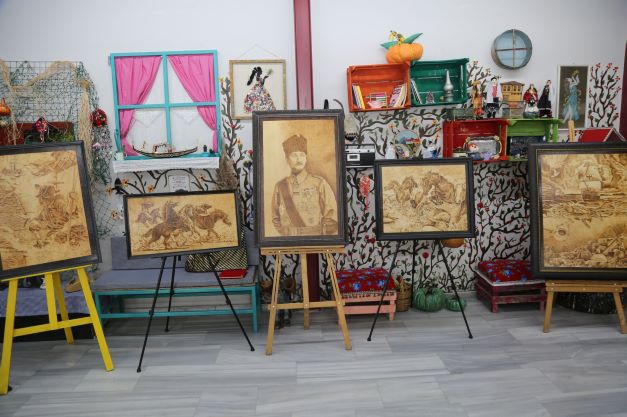 Ahşap Yakma Sanatının Birbirinden Güzel Eserleri Bu Sergide