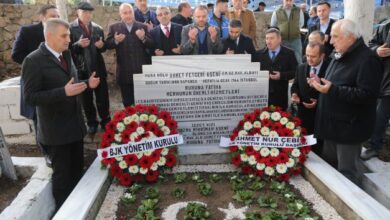 BJK Kulübü 6. Başkanı Aşeni Gölcük'te Kabri Başında Anıldı