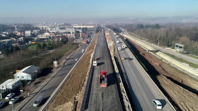 D-100 Ankara istikameti asfaltlanmaya başladı