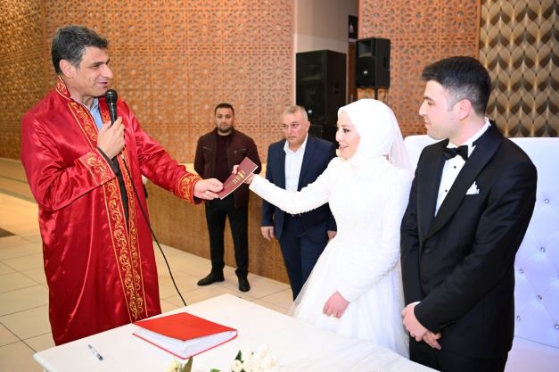 Kartepe'de 2022'de 816 Çift Evet Dedi