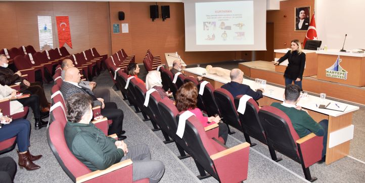 Kartepe'de 700 Personel Eğitim Aldı