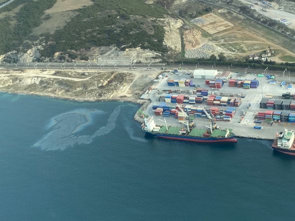 Körfezi kirleten iki gemiye ibretlik ceza