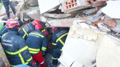 Büyükşehir 156 araç ve 524 personelle deprem bölgesinde