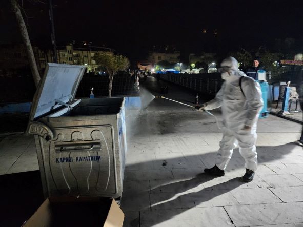 Gölcük Ekipleri Deprem Sahasında Her Alanda