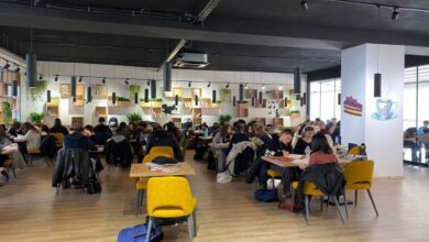 Leyla Atakan Şehir Kütüphanesi gençlerin birinci adresi oldu