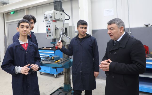 Dilovası Belediyesi’nden öğrencilere YKS ücreti desteği