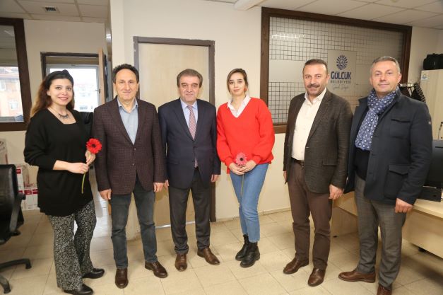 Gölcük'te Kadınlar Günü Törenle Kutlandı