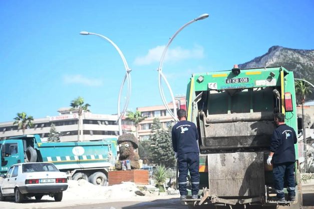 Kartepe Belediyesi Defne'de Halk ve Çevre Sağlığı İçin Çalışıyor