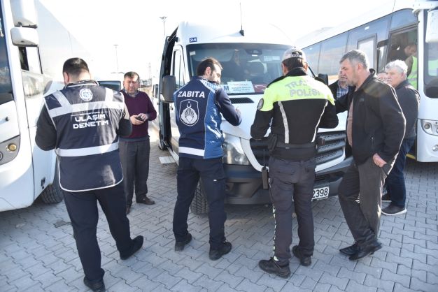 Kartepe'de Öğrenci Servislerinin Denetimi Yapıldı