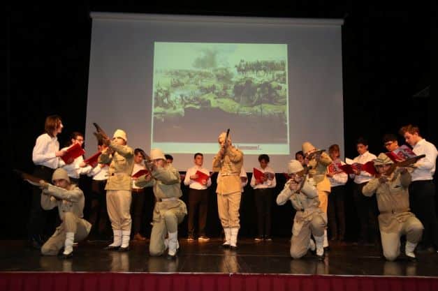 Mehmet Akif Ersoy İstiklal Marşı'nın kabulünün 102. yılında Gölcük'te anıldı