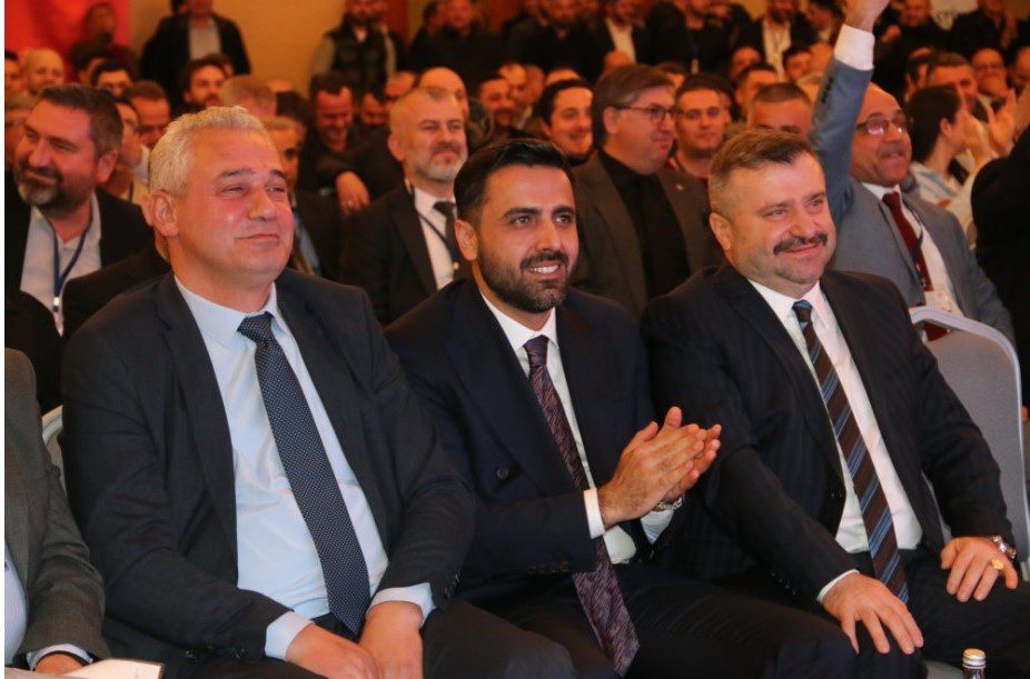 Lastik-İş Sendikası’nın 29’ncu olağan genel kurulu başladı