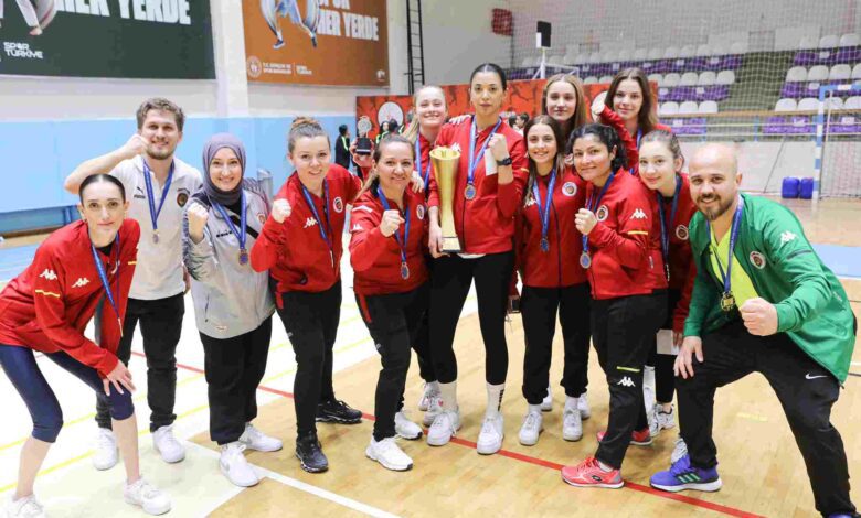 3. kez üst üste Türkiye Şampiyonu Oldular