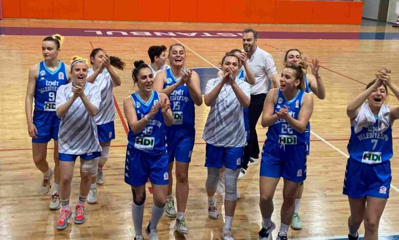 İzmitli Periler yarı finalde