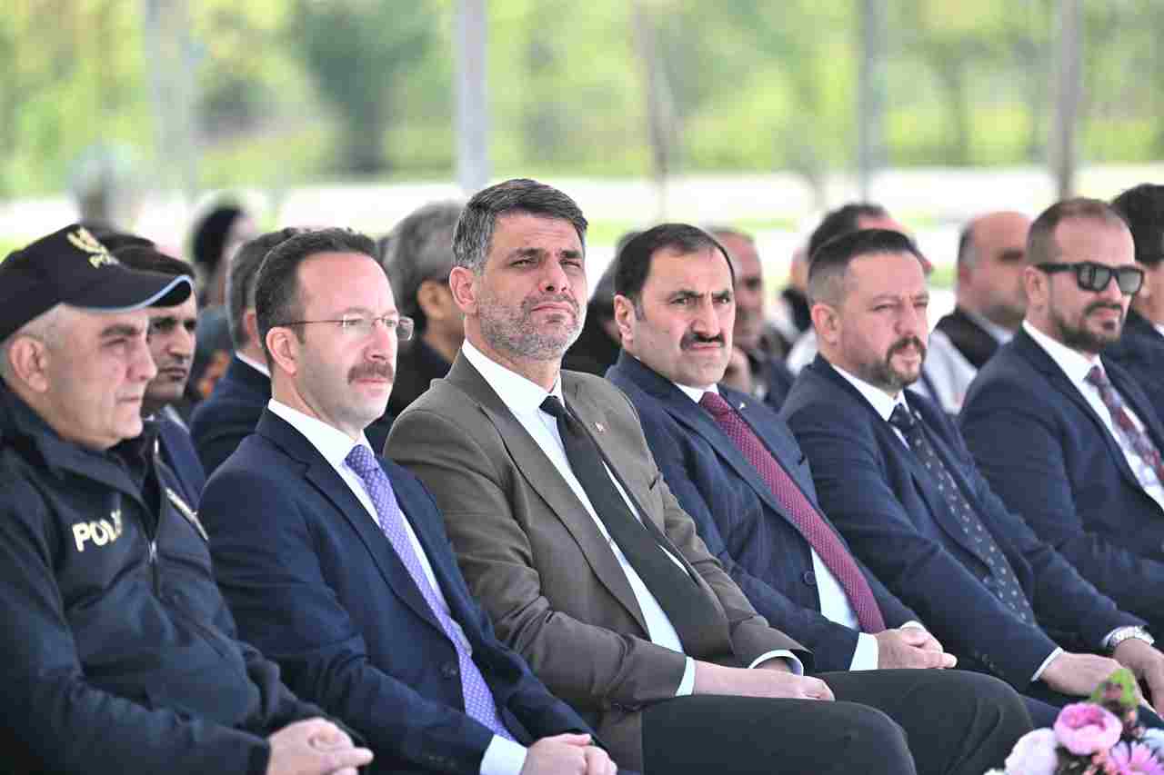 Kartepe Kent Meydanı’nda 23 Nisan Coşkusu