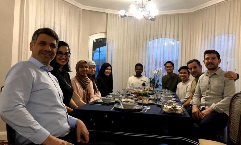 Kocaman Ailesinin Uluslararası Misafirleri