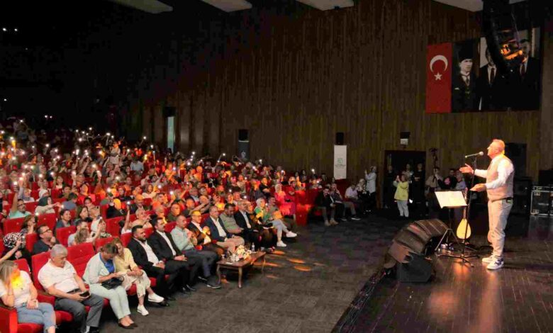 Âşık Veysel Kocaeli’de anıldı