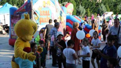 Kocaeli’nin sokaklarında şenlik var