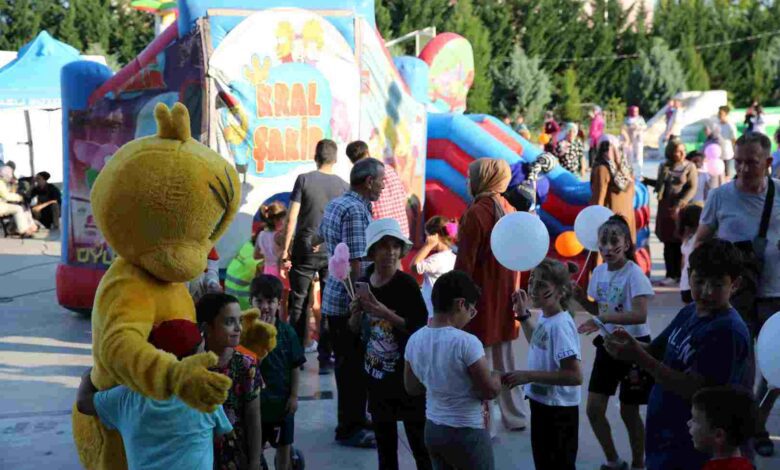 Kocaeli’nin sokaklarında şenlik var