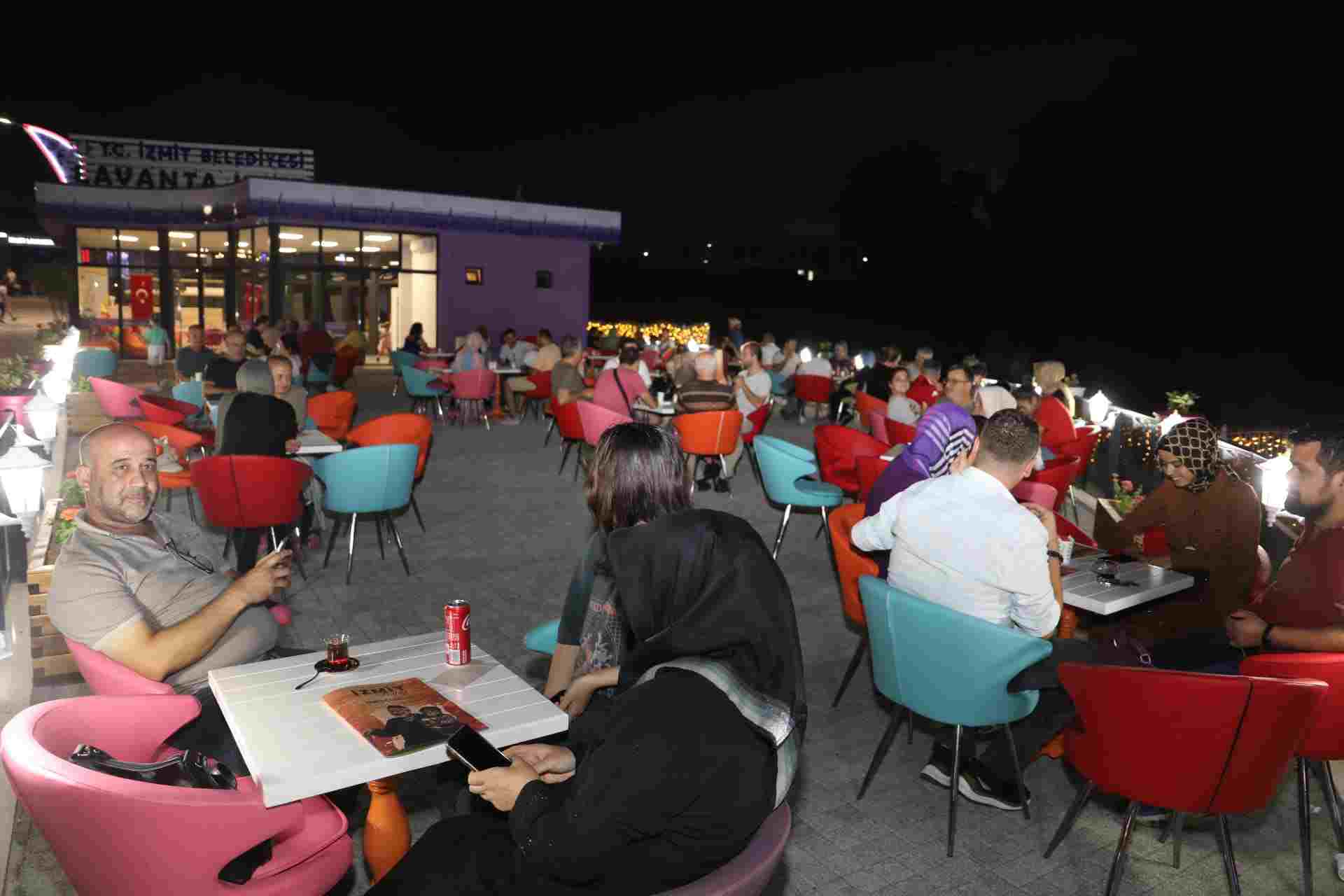 Gülümse Kafe Lavanta ‘yaza merhaba’ dedi