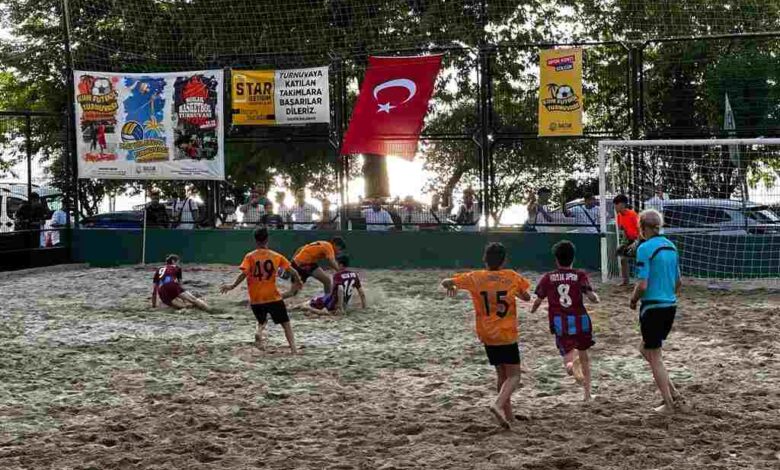 Kum Futbol Turnuvası birbirinden çekişmeli maçlarla başladı