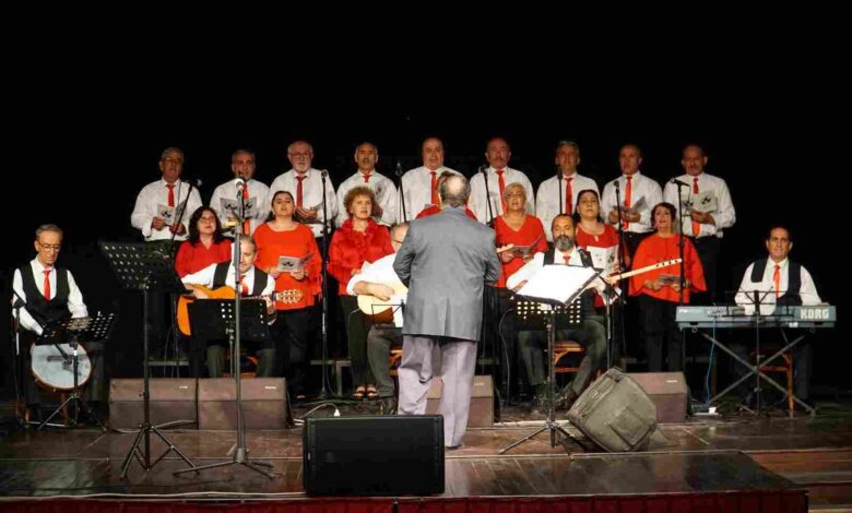 Veysel’in kendi türküleri ile yad edildiği konser