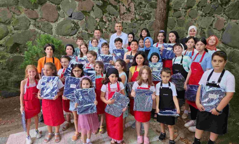 GELECEĞİN PASTA USTALARI KURSU BAŞARI İLE TAMAMLADI