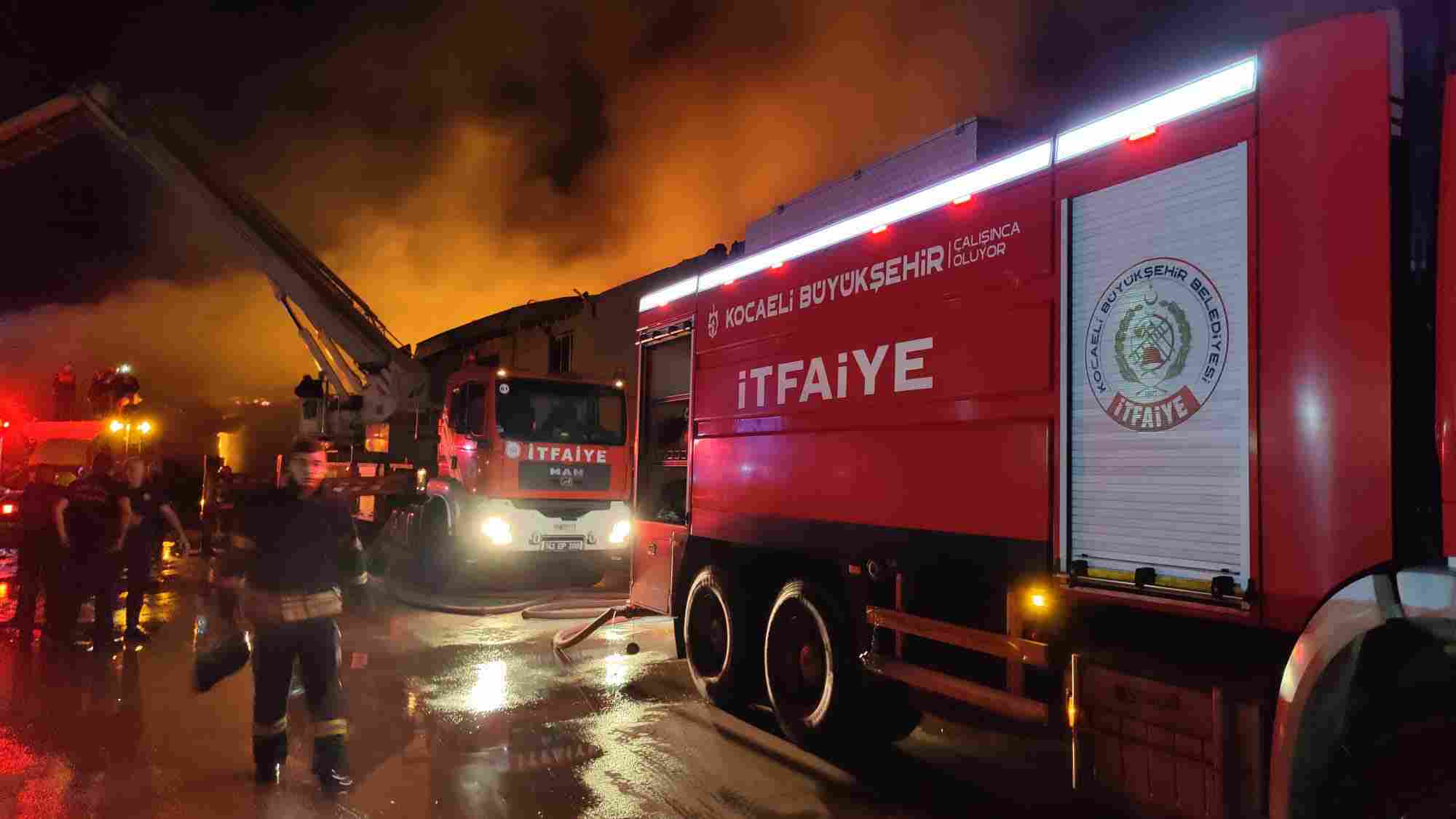 Kocaeli İtfaiyesi’nden İnegöl’e destek