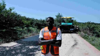 Togolu Fousseni, Kandıra yollarında staj yapıyor