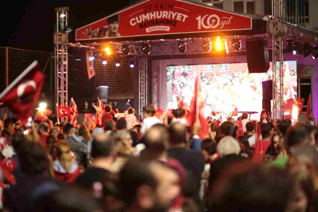 BİLNET’te 100’üncü yıl coşku ile kutlandı