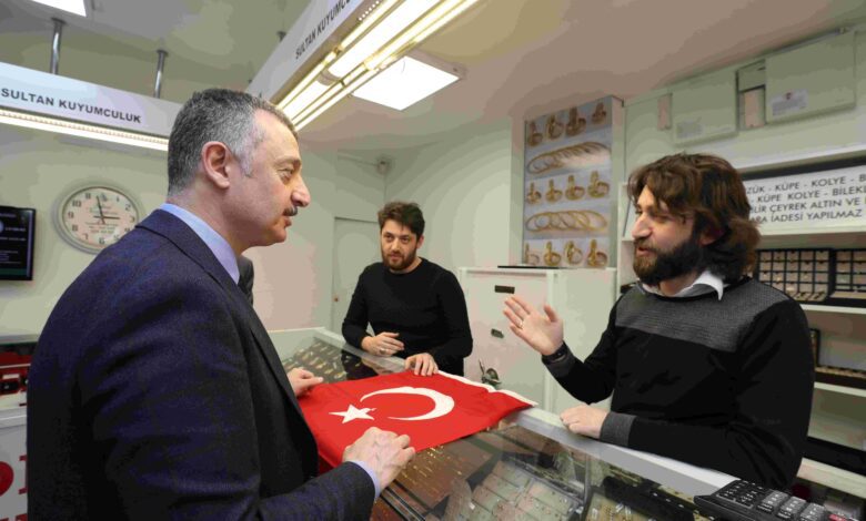 Büyükşehir 20 bin Türk Bayrağı dağıtacak