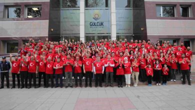 GÖLCÜK BELEDİYESİ CUMHURİYETİN 100. YILINDA KIRMIZI BEYAZA BÜRÜNDÜ