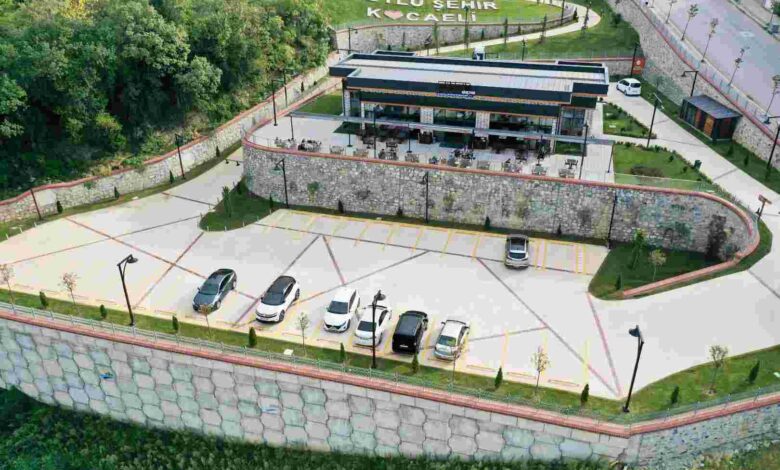 Karamürsel Seyir Terası misafirlerini ağırlıyor