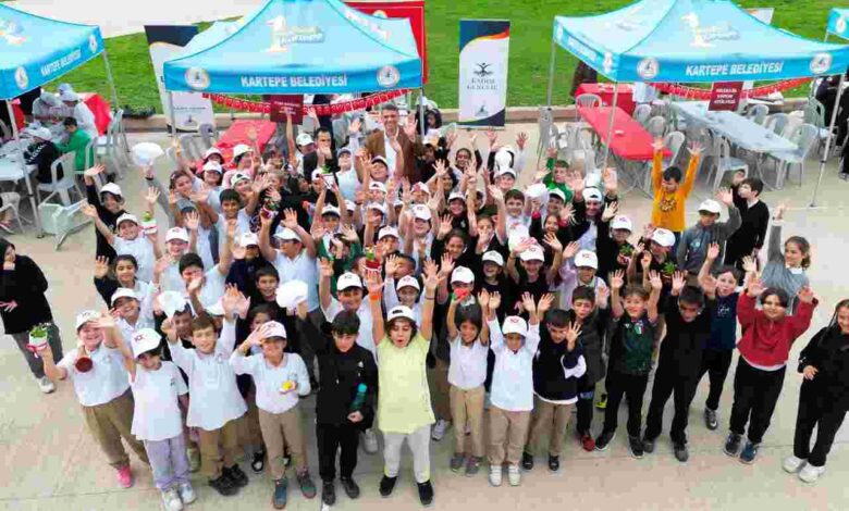 Kartepeli miniklerin 100.yıl coşkusu