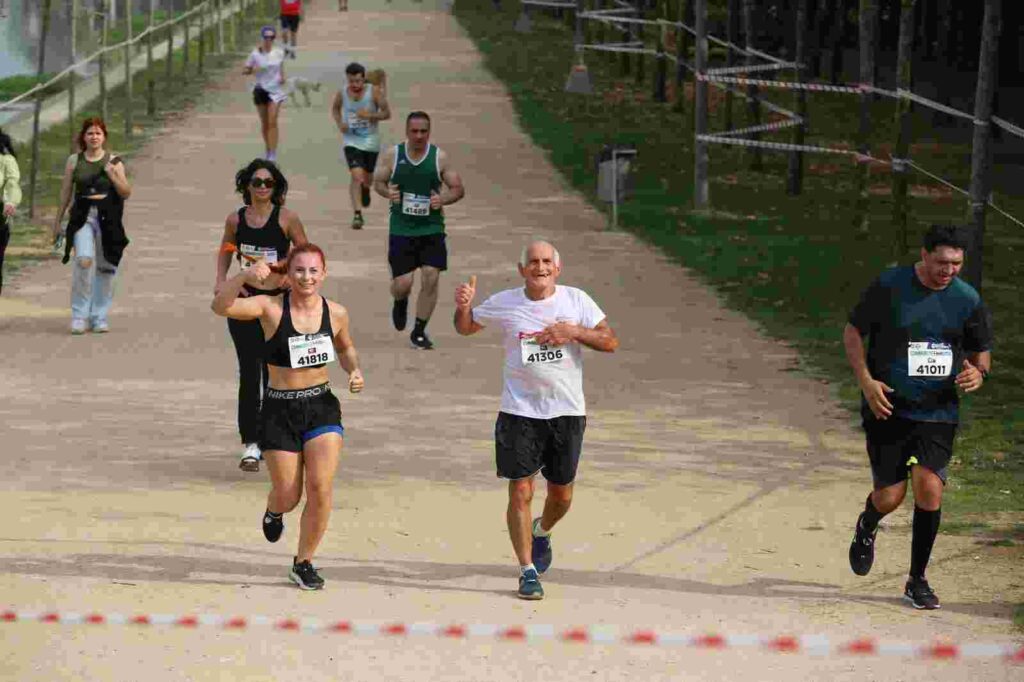 Kocaeli 10. Uluslararası Cumhuriyet Koşusu ve Çocuk Maratonu Yapıldı